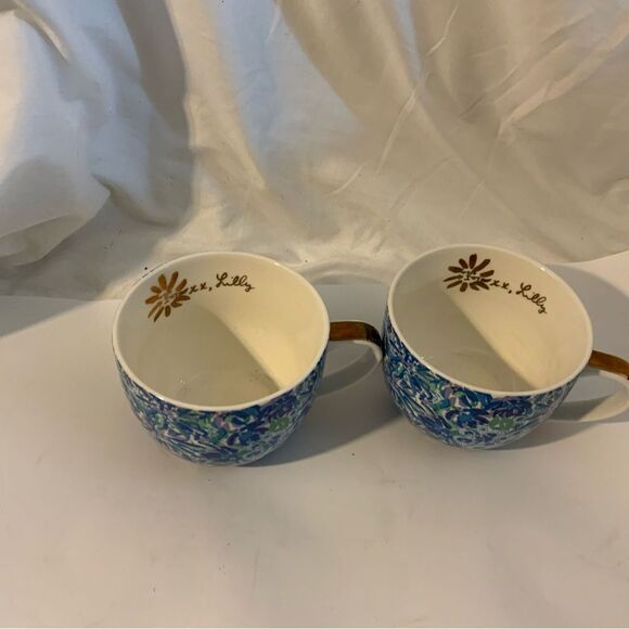 Lilly Pulitzer Set of 2 12 oz Mugs - Picture 1 of 5